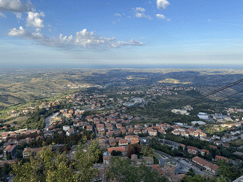 San Marino mit Blick auf Rimini
